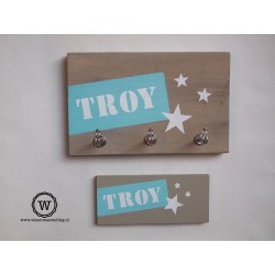 Kapstok hout met naam en ster| Kies jouw eigen kleur