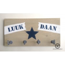 Kapstok tape en ster twee namen