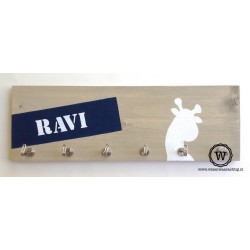 Kapstok donkerblauw label met naam en giraffe